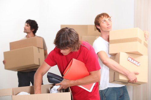 Local apartment relocation service for flat removals in Emersonpark